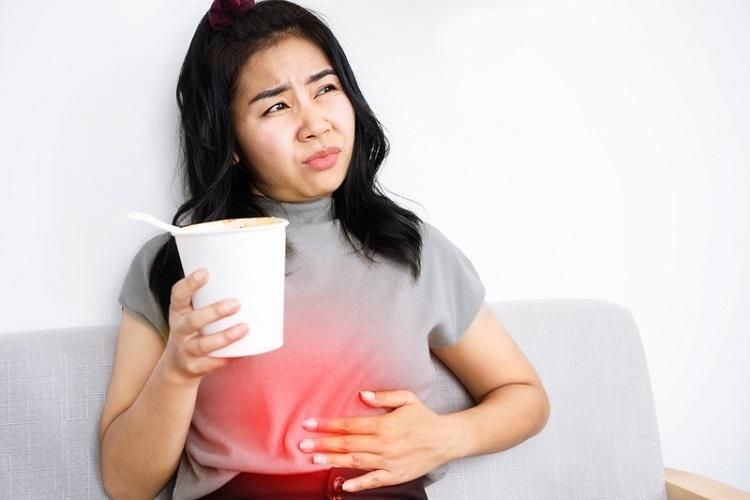 「膽結石合併急性膽囊炎」恐喪命！吃藥排出膽結石？醫打臉