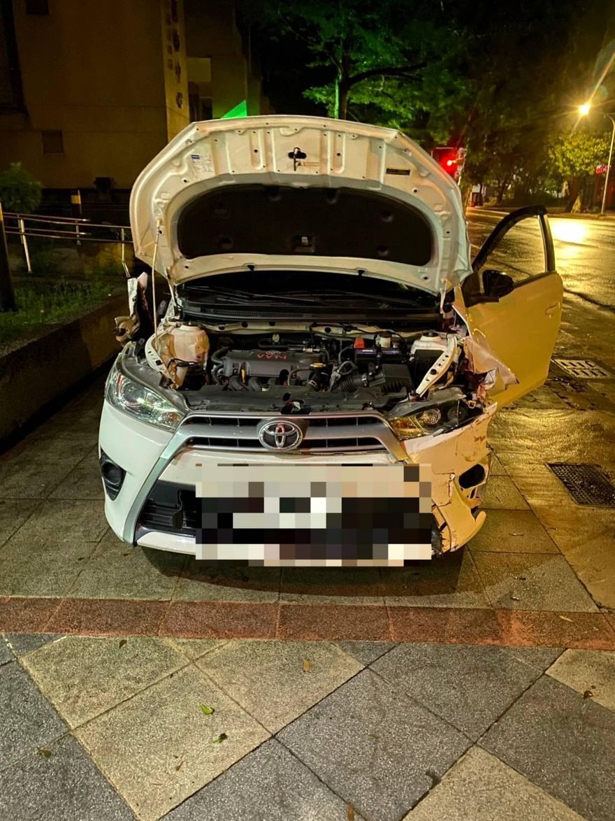 影/桃園偷車賊躲攔檢　逃竄入巷撞民宅遭逮！注定賊星該敗