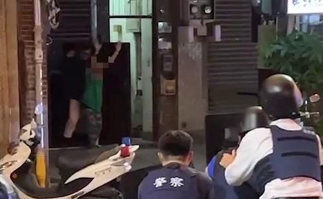 青山宮傳槍響　一名員警大腿中彈無生命危險
