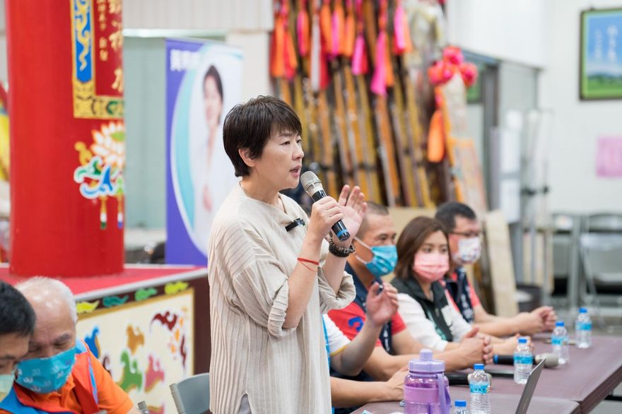 批藍綠操作棄保效應！黃珊珊：假民調、真文宣的惡質選風又開始了