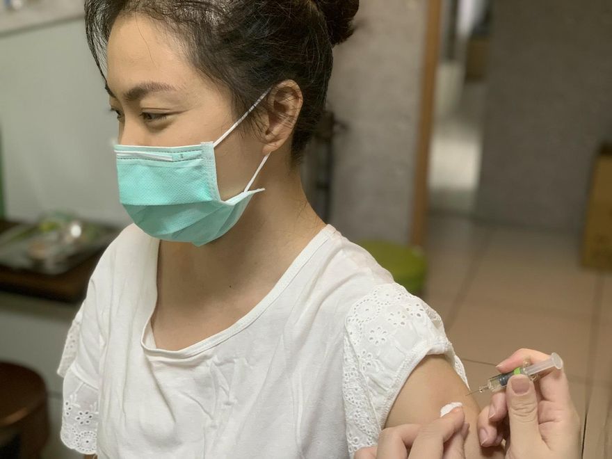 高端疫苗保護中重症、死亡破9成？醫打臉：中重症保護力不是那樣算