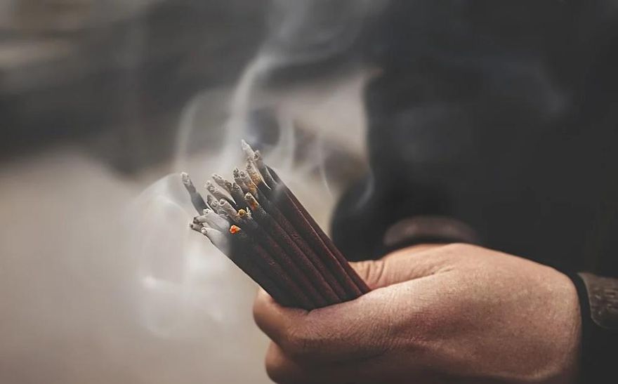 科學的信仰者也會去收驚？醫親身認證：心情確實平靜了