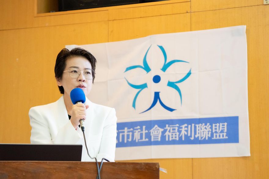 被指民調只是帶風向讓趙少康不滿　黃珊珊緩頰：好朋友不會互相攻擊