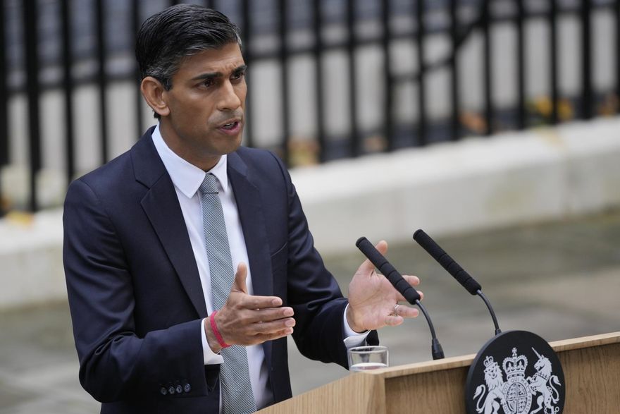 英保守黨首相各有專屬講台　蘇納克暫用舊物資只因「太快」上任