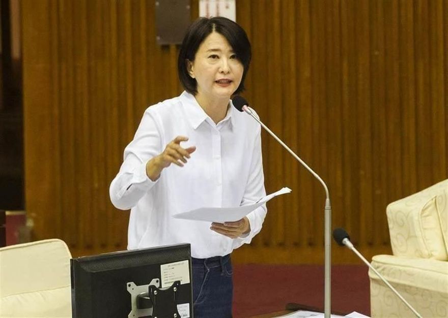 高端遭爆與中資合作 王鴻薇曝周玉蔻、李秉穎「噁心雙標」反應　點名他道歉