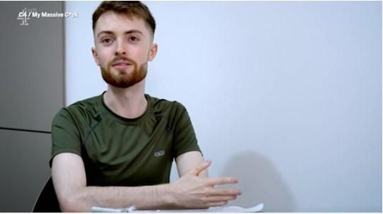 平常人不會懂！英國大鵰男因「褲子一大包」面試遭打槍