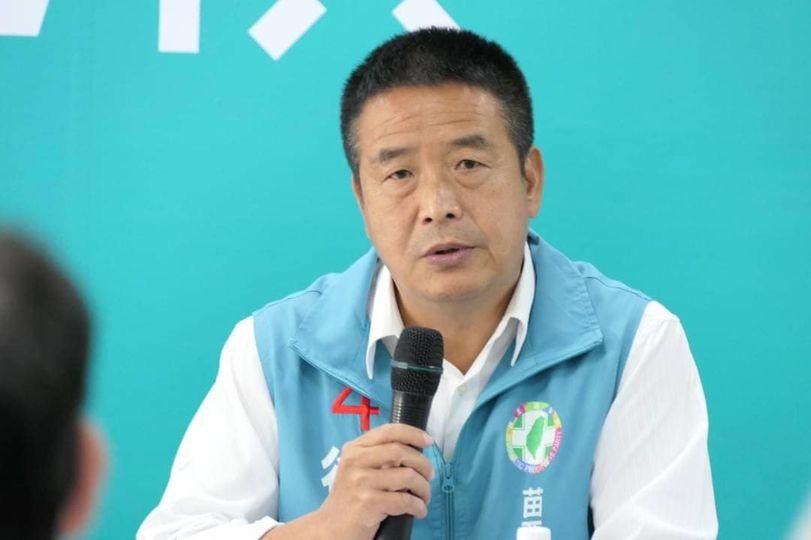 徐定禎點名柯文哲：撿到朱立倫不要的剩菜