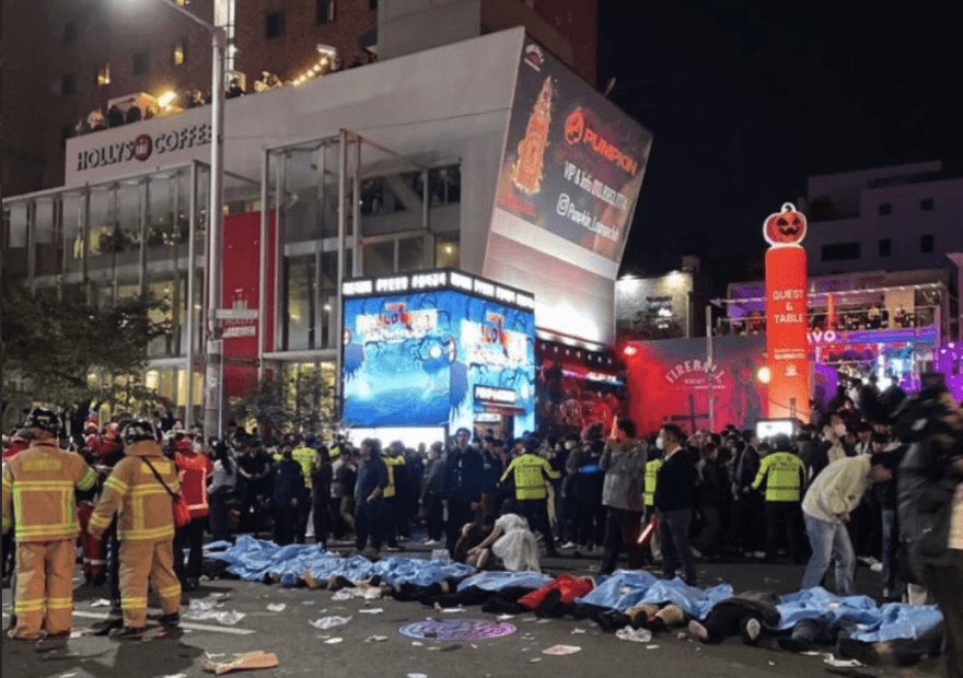 梨泰院10萬人踩踏/已知120人死亡！首爾踩踏案最新照片曝　網嚇：屍橫遍野