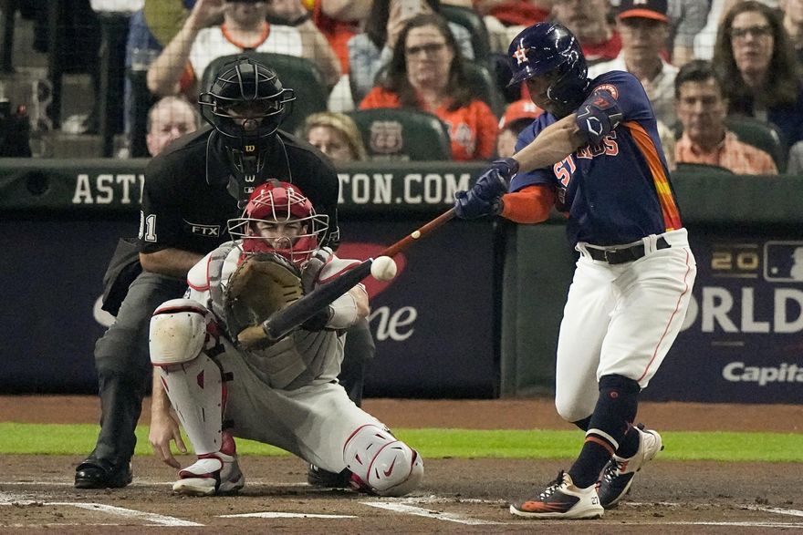 影/ MLB世界大賽第2戰　太空人主場回神扳平戰局