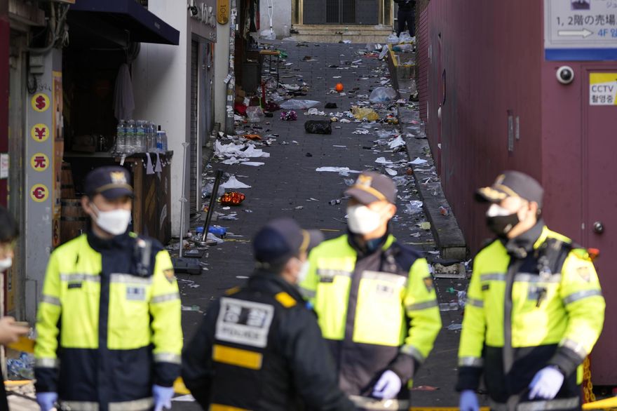 梨泰院10萬人踩踏/韓警調查本部投入475人力　已確認140名死者身份