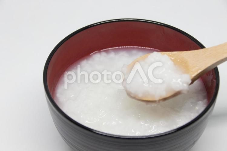 這些「胃食道逆流」都不能吃！營養師指白粥、地瓜都禁食
