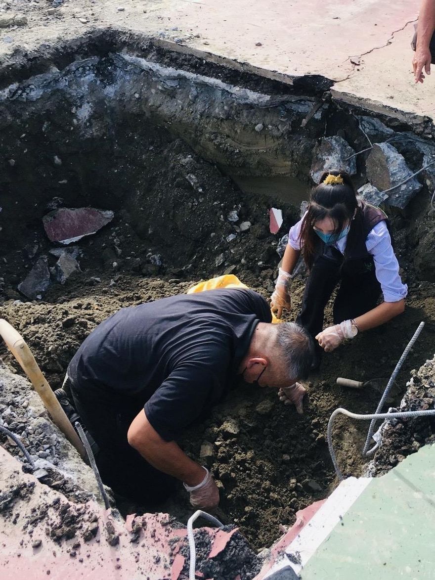 彰化某國中籃球場整建工程挖出白骨　將送鑑識確認身分