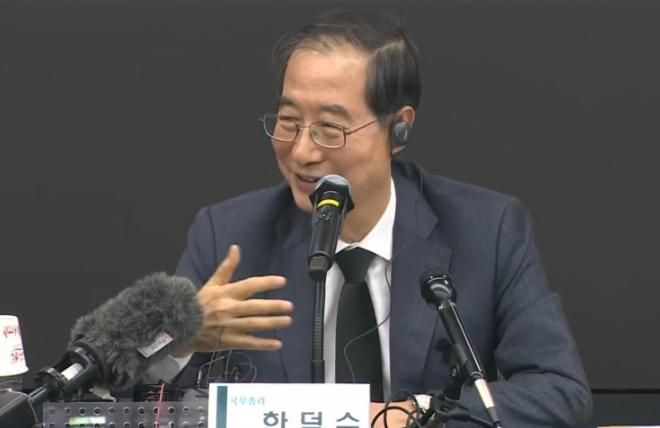 梨泰院踩踏記者會上兩度開玩笑　韓總理惹眾怒向國民道歉