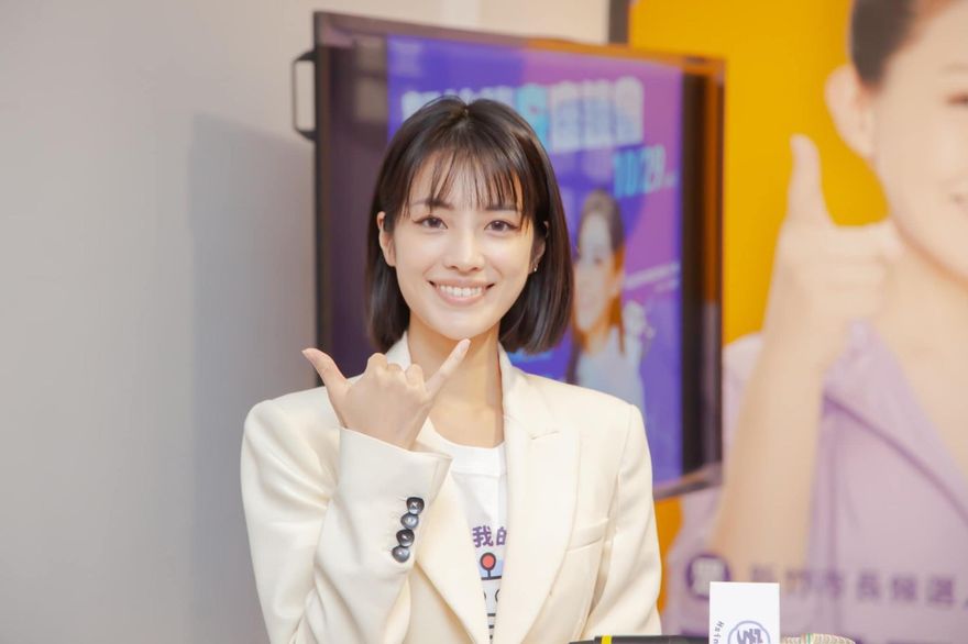 林楚茵也曾自曝立委薪水捐民進黨！高虹安正妹發言人大反擊