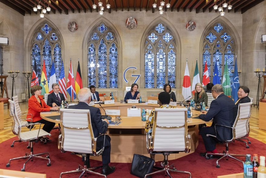 G7外長齊發聲！籲油國增產　俄油價格上限將公開
