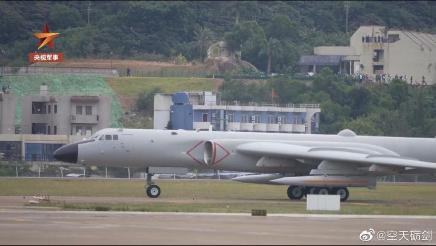 陸版「匕首」？珠海航展轟6K掛載神秘導彈 或為新式高超音速武器