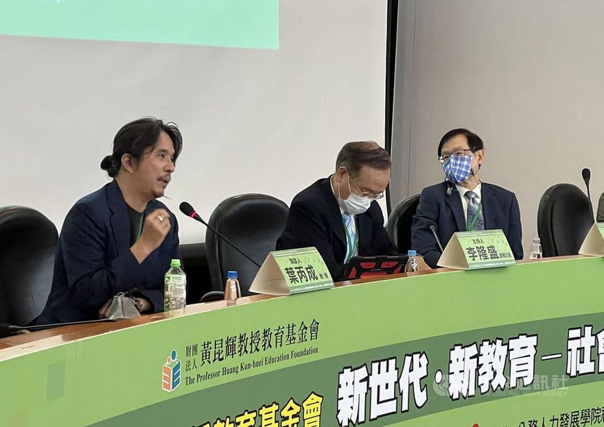 家長嚴管孩子用3C 學者：上大學才解禁更易沉迷