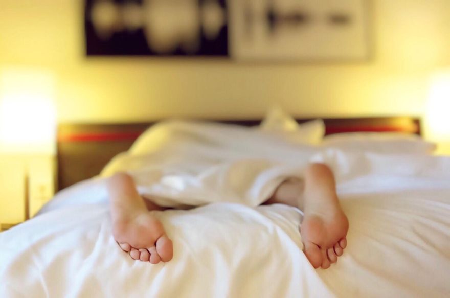 【影】怎麼睡GG最性福？泌尿醫：「這姿勢」3優勢大推！