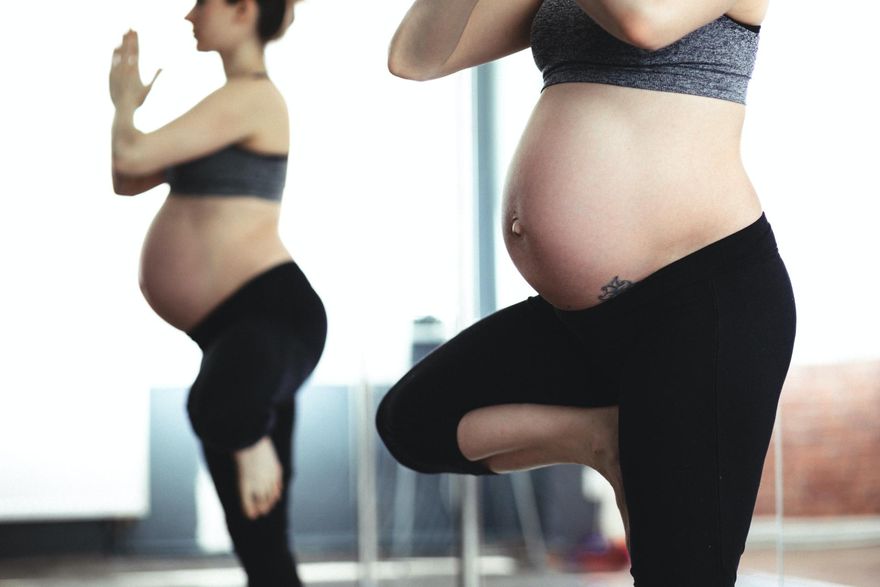 孕婦到底可不可以運動？研究：可多參與有氧及肌力訓練