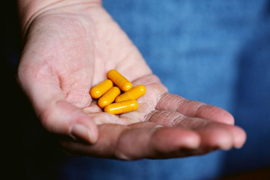 大腸鏡檢查前是否要停藥？食藥署曝這幾種「藥」注意！