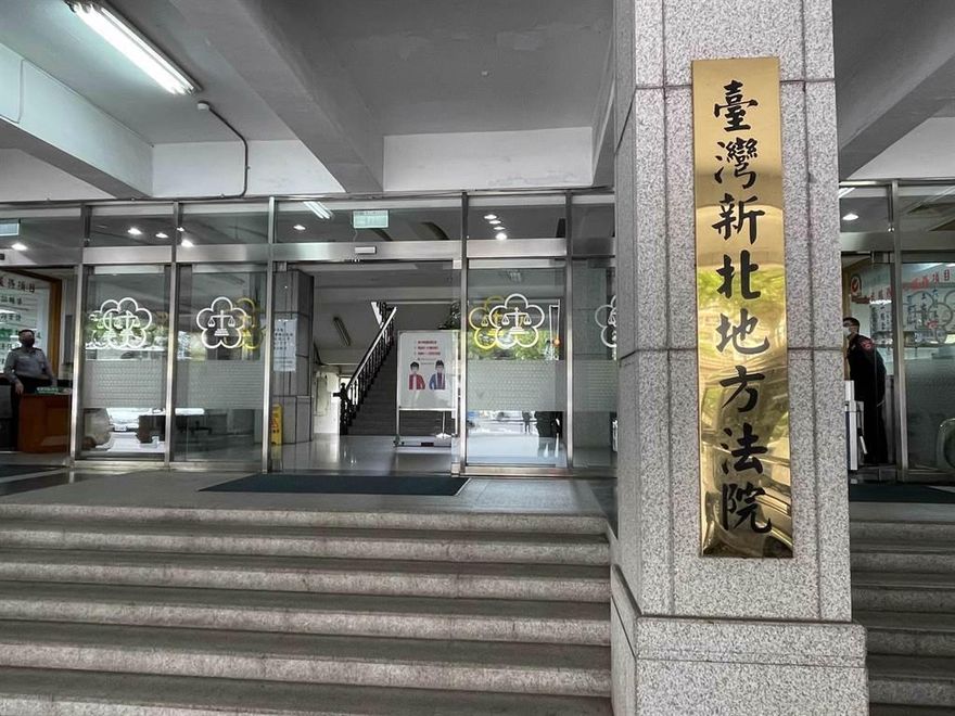 「保麗龍磚牆」也能過關！新北市拆除大隊涉包庇違建　大隊長3人收押禁見