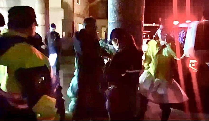 宜蘭父子南澳外海捕鰻苗翻船　51歲子落海海空搜救中