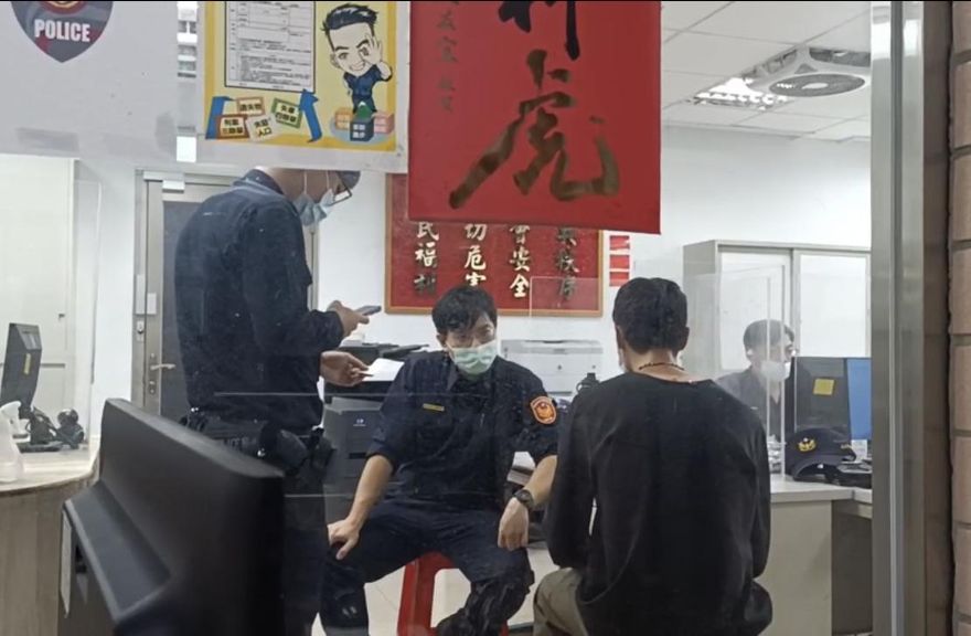 尾隨真理大學女大生進宿舍　跟蹤男遭逮稱：想認識她