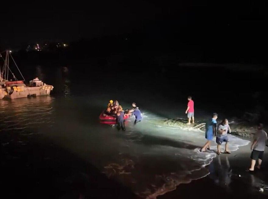 基翬漁港潛水游不回！警消急打撈「救起2人」　她送院急救無效亡