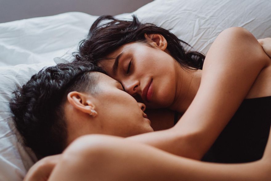每天都想愛愛！女孩「性慾強」求歡被拒大哭：我是不是不正常？