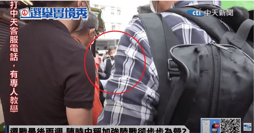 【影】一袋水果眼前降落！陳時中愣住反應曝光