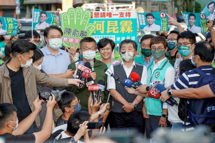 蔡其昌選前急找「這兩人」合體　港媒分析：綠營在台中面臨派系分裂