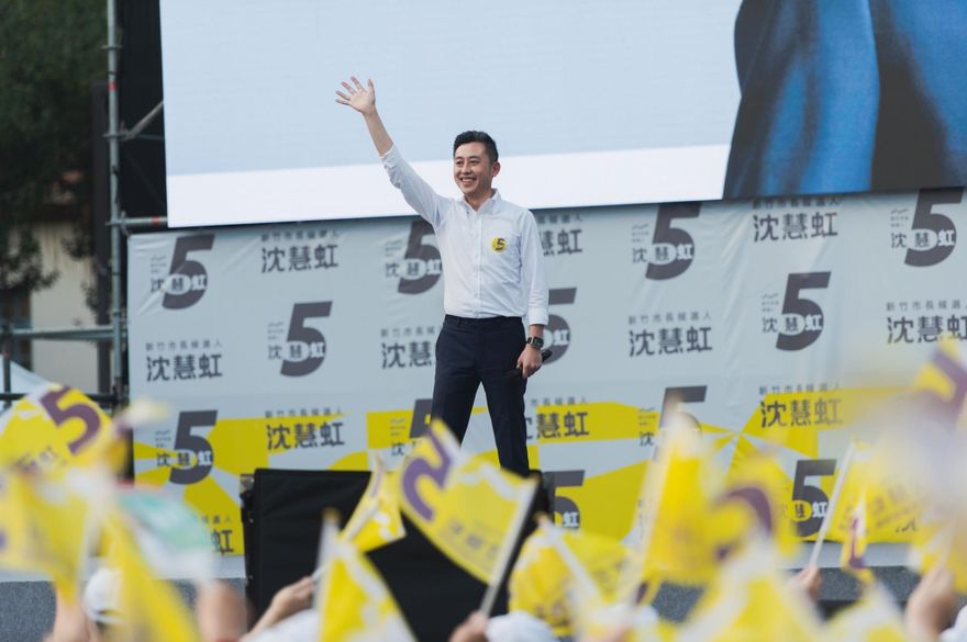 斷20年民進黨籍…老縣長罵林智堅恐挨告！高虹安發聲了