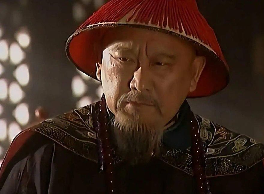 《康熙王朝》資深男星驚傳「因病離世」！曾合作寧靜、趙薇…弟子慟曝：陷昏迷、搶救無果
