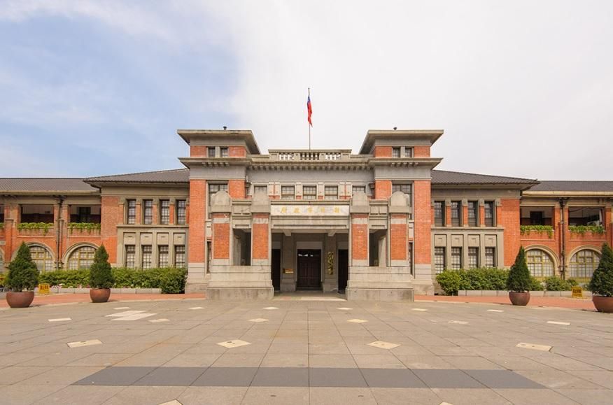 柯文哲認「違法買農地當遊覽車停車場」！新竹市說話了