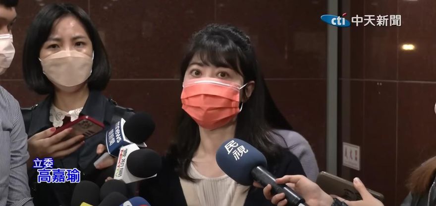 曝陳時中沒跨出同溫層「三腳督獨缺他」 　高嘉瑜掛副主委「LINE群都沒獲邀」