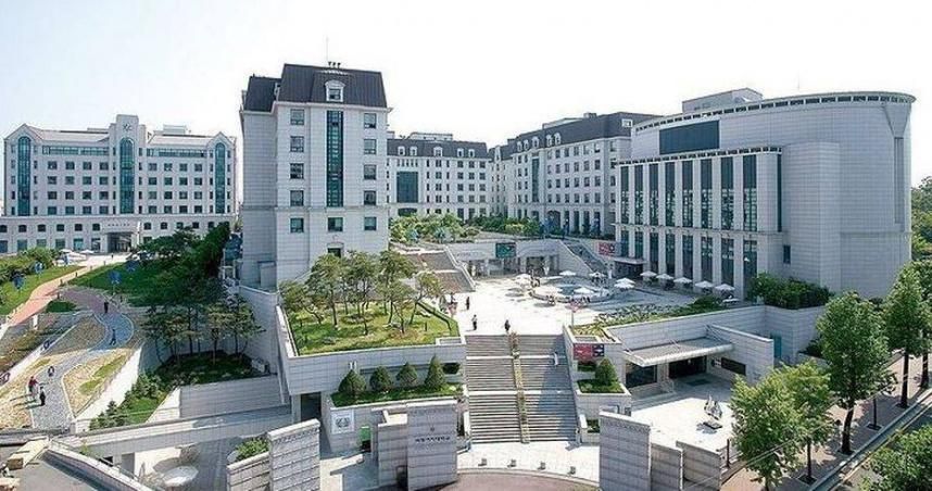 離譜！首爾市立大學近4年學生證校長用印都「蓋錯章」...得花164萬換發