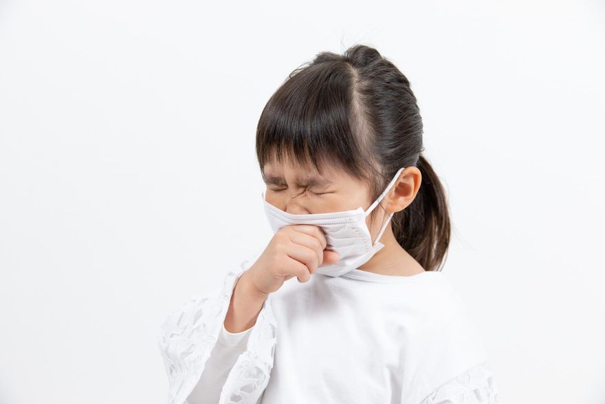 行走的肺炎「咳不停」！小心「黴漿菌」感染！營養師：5食物提升免疫力