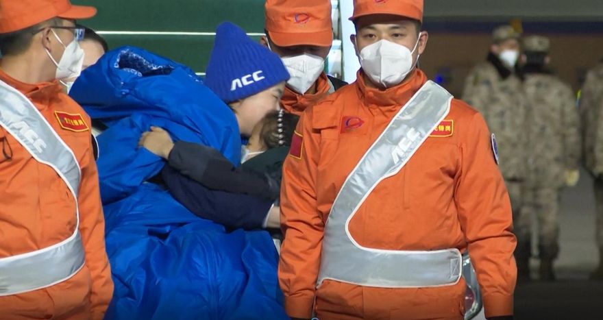 神舟14號太空人乘組抵北京　歡迎儀式簡短溫馨3人進入隔離恢復期