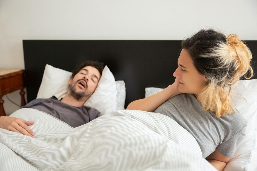整夜「打呼」讓人沒法睡！做到「4件事」從此一夜好夢！