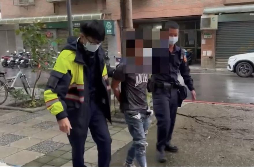 警獲報「有人持刀砍人」　趕到現場抓回失聯移工通緝犯