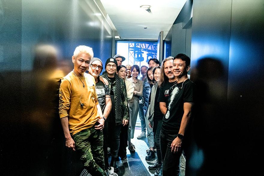 周杰倫攜昆凌台下聽演唱會　陶喆透露最新作品將問世！