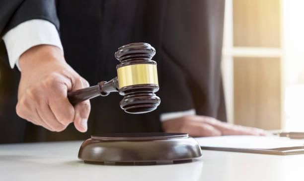 言論自由尺度過大？女子當庭狂罵檢察事務官「胖子」遭起訴　法官1理由力挺判無罪