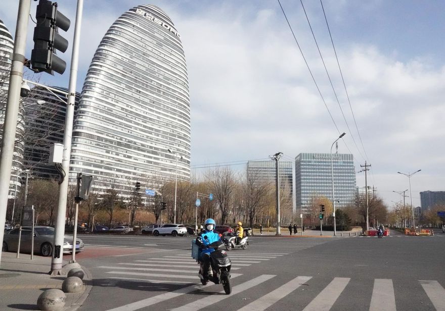 「扶弟魔」！外送攢百萬被妻偷給弟買豪車　抓包反嗆：娶我就要照顧我弟