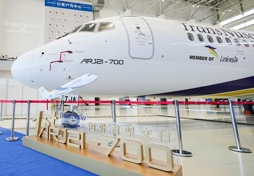 陸產噴氣式客機首入海外市場　ARJ21交付印尼翎亞航空