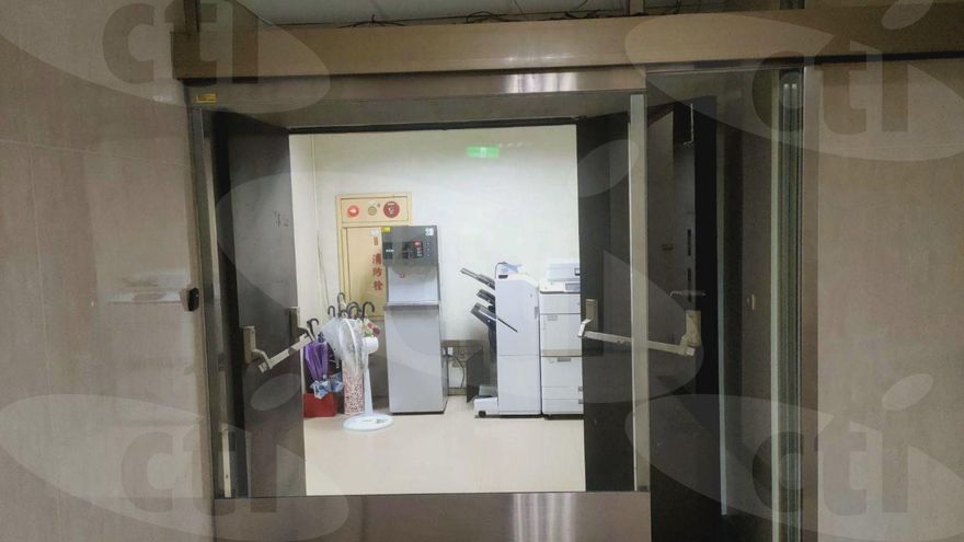 獨家/北檢升民進黨旗「降旗人」受訪！這樣溜上樓　第一人稱視角照片曝光