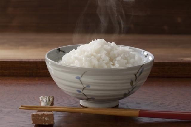 吃「白飯」好處多！助消化、滋潤臟腑　中醫：「6種人」適合吃