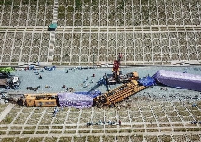 【影】「一帶一路」指標性項目驚傳意外！印尼雅萬高鐵「出軌」造成兩名陸籍員工身亡