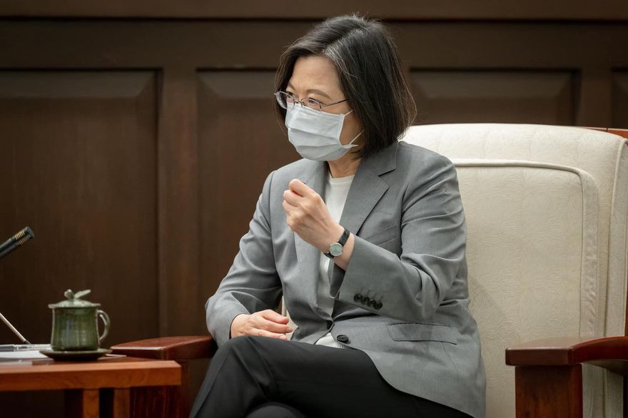 小英檢討敗選稱「數字與人民感受有落差」！他翻出2016這段話神打臉：817被耍了