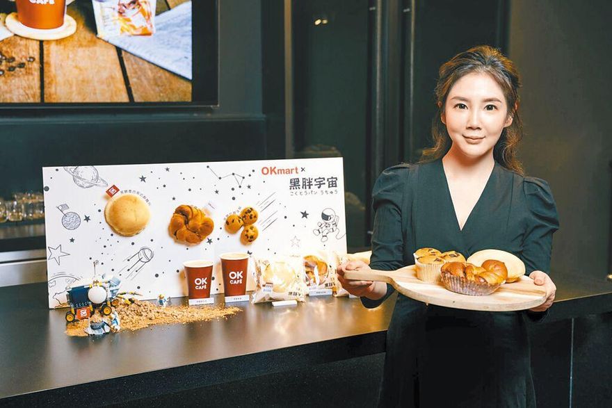 超商聖誕大戰！OK超商推「黑金策略」　全家聖誕搶便宜「買1送1」