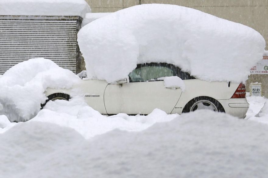 今冬最強寒流！日本新潟「降雪破紀錄」至少8死　岸田籲：避免非必要外出